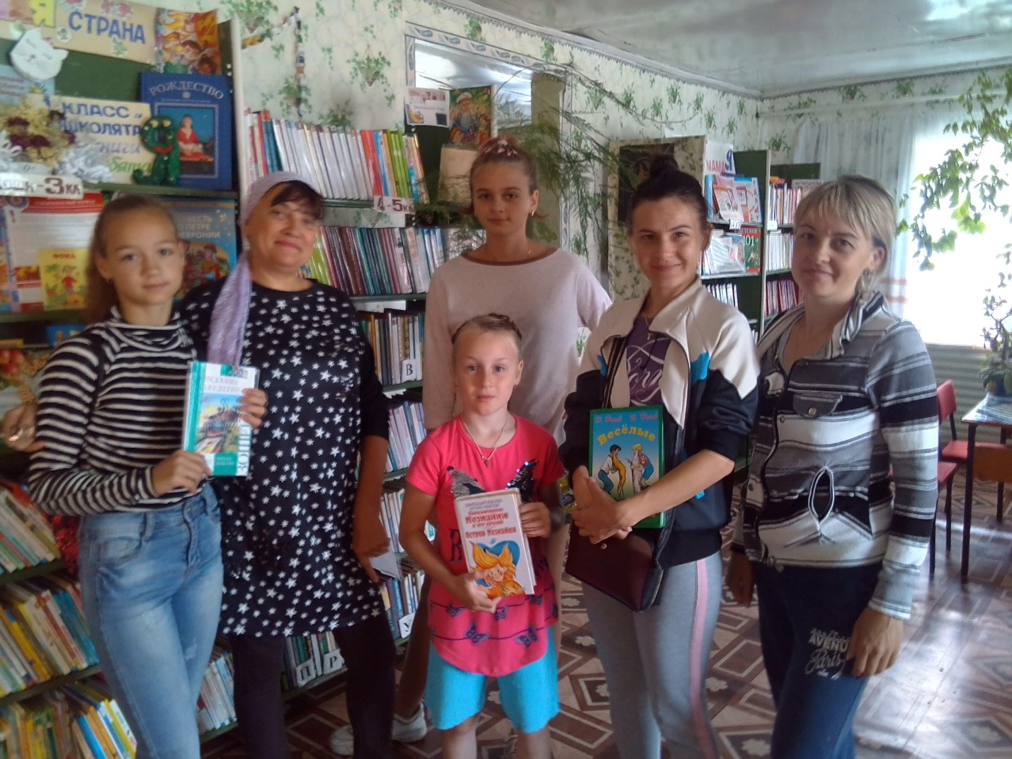 Литературный час «Возле любви…» Литературный час «Возле любви…»